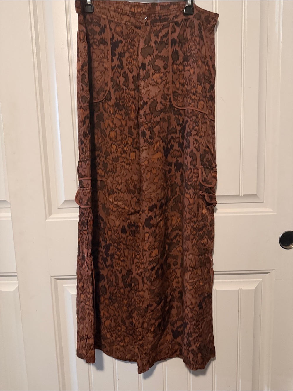 Anthropologie Brown Printed Wide-Leg Cargo Trousers - Picture 5 of 15